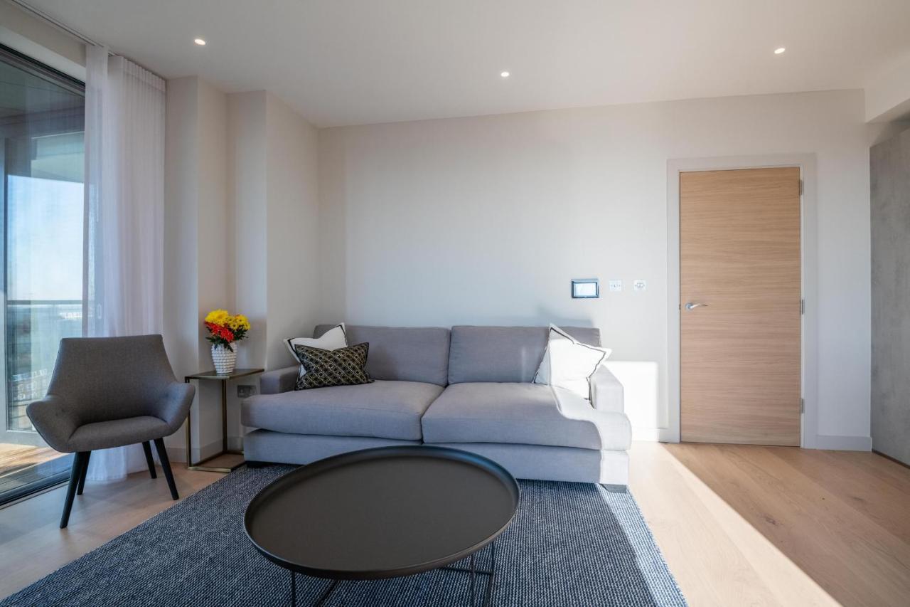 Modern Family Home Close To Victoria Station By Underthedoormat لندن المظهر الخارجي الصورة